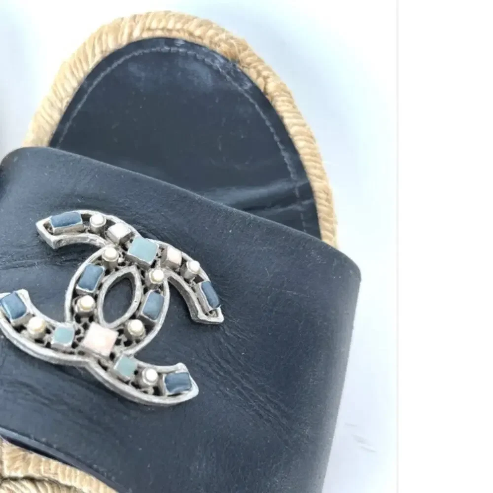 CHANEL 2017 Espadrille Black CC Logo Leather Slip on Slides Sandals 41 11 10.5 - Picture 8 of 9